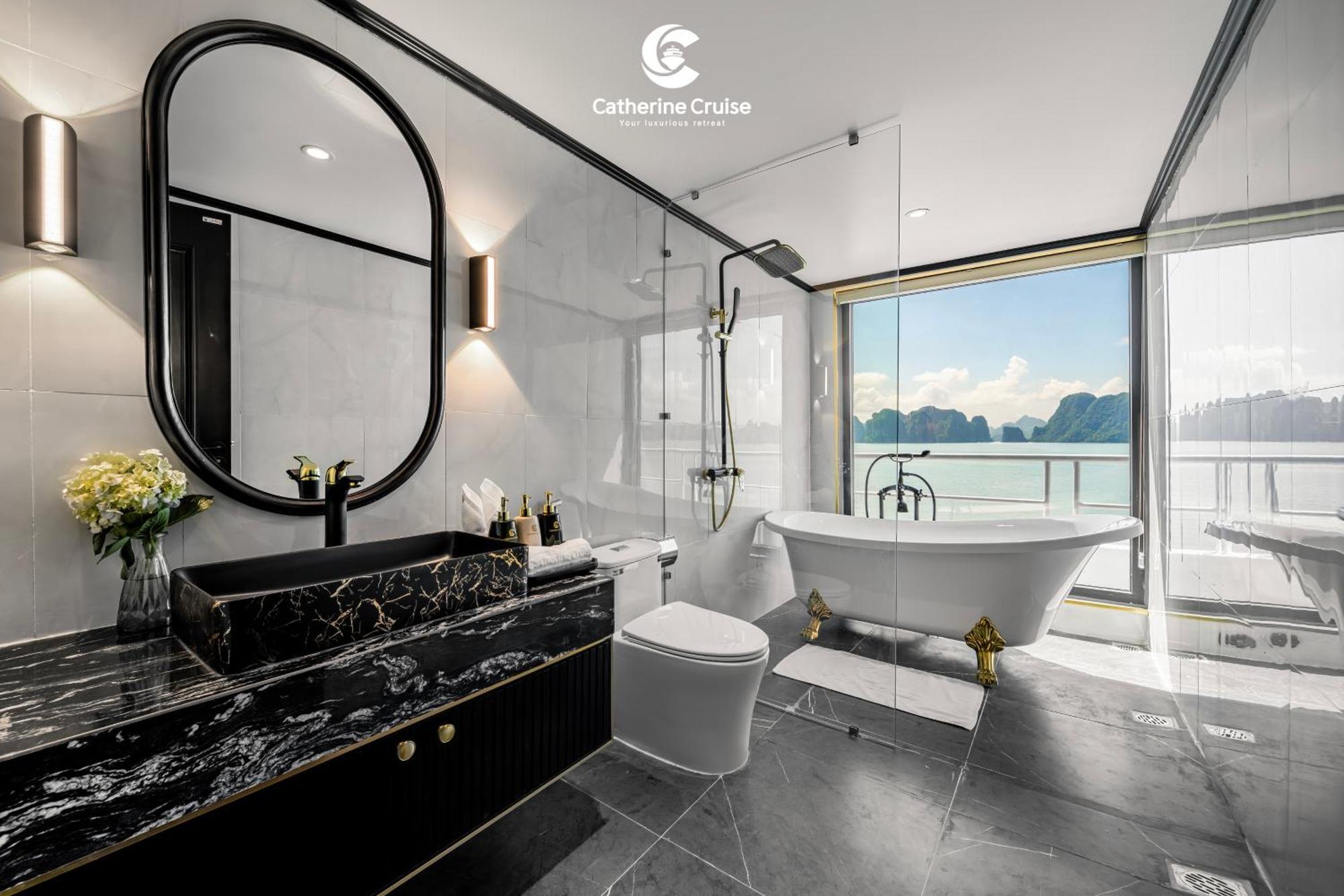 Catherine Cruises Ha Long Bay Esterno foto
