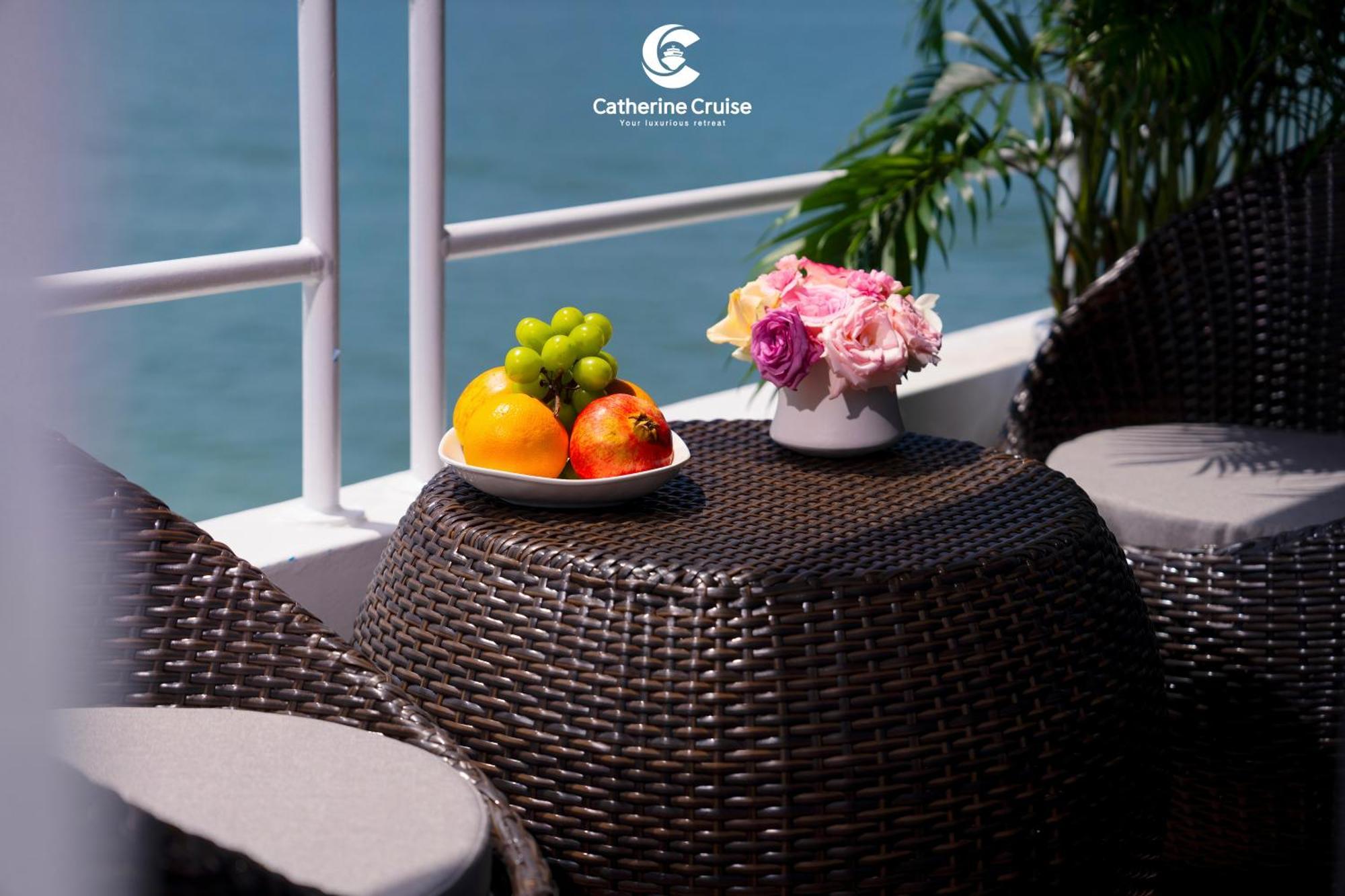 Catherine Cruises Ha Long Bay Esterno foto